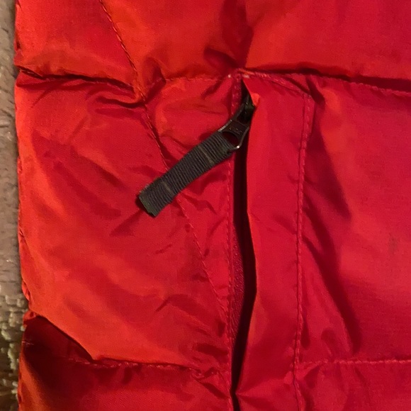 LL bean cozy down vest - Picture 3 of 7